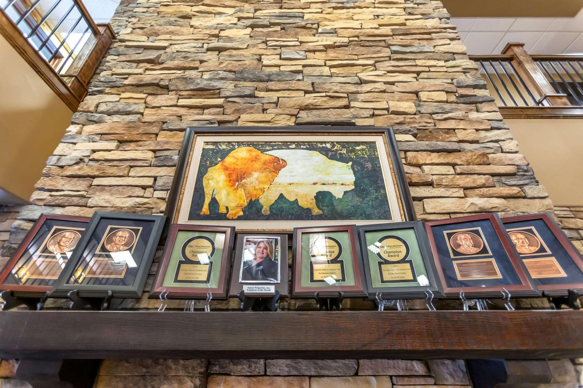 Best Western Premier Ivy Inn & Suites Cody Extérieur photo