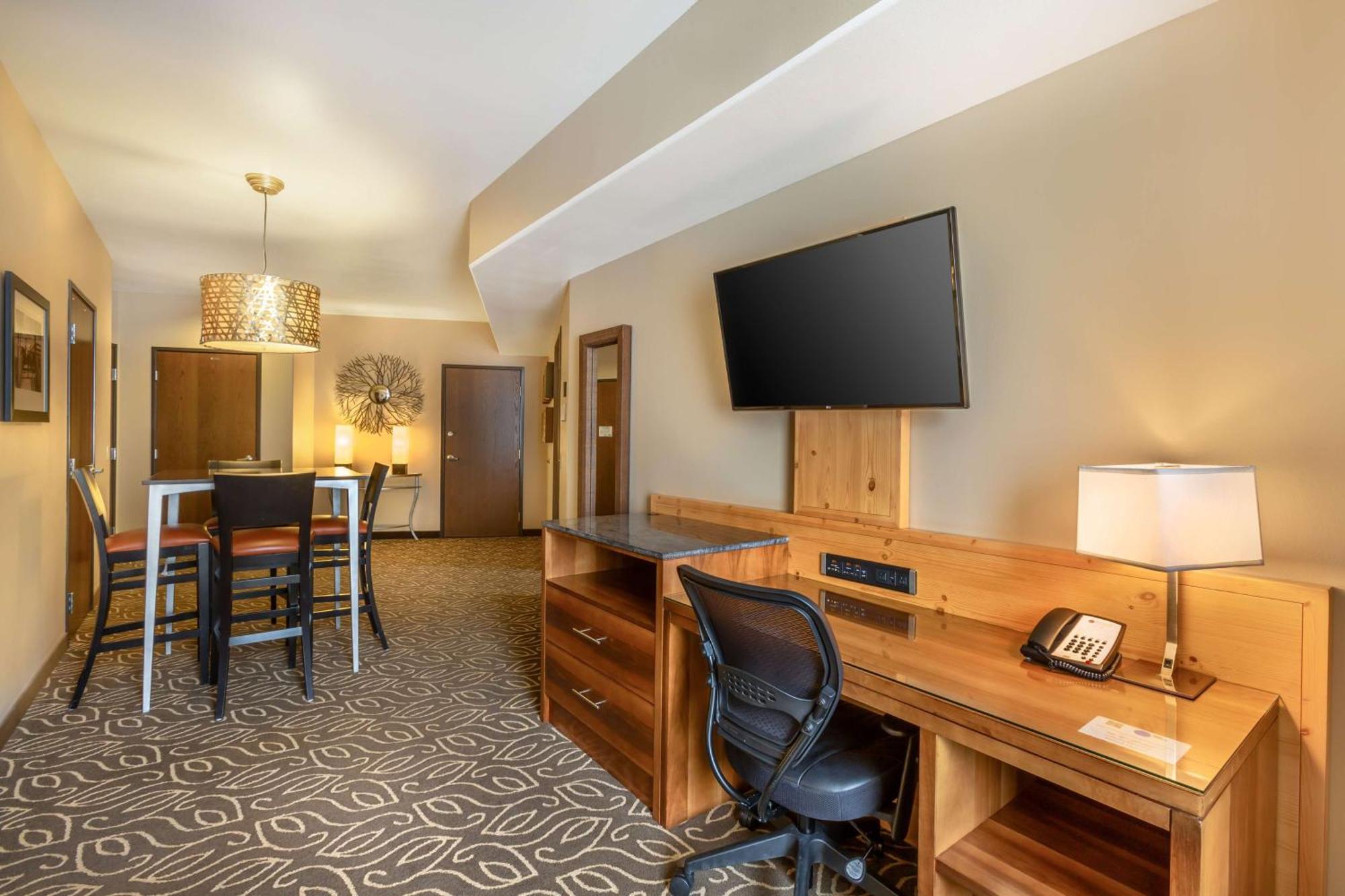 Best Western Premier Ivy Inn & Suites Cody Extérieur photo